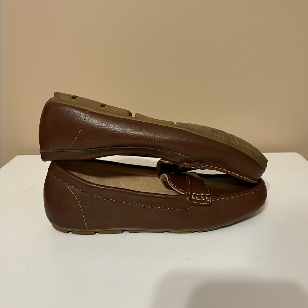SOUL Naturalizer Classic Brown Loafers - Picture 3 of 4